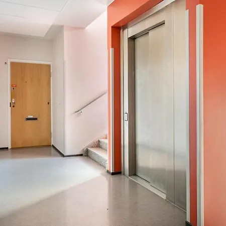 Relaxing By Sea + Sauna + Free Parking Apartment *