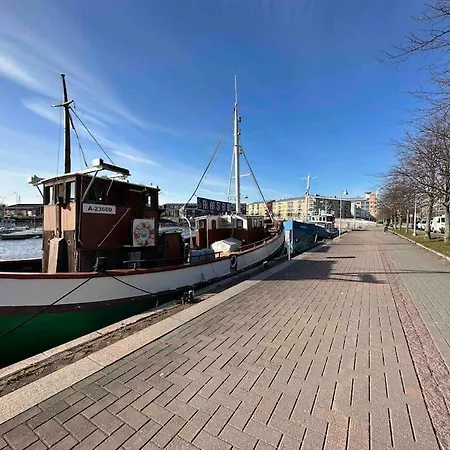 Apartment Relaxing By Sea + Sauna + Free Parking *