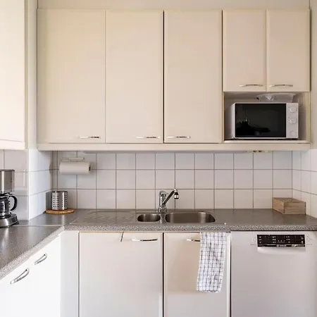 Relaxing By Sea + Sauna + Free Parking *