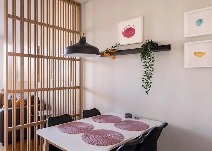 Relaxing By Sea + Sauna + Free Parking アパート