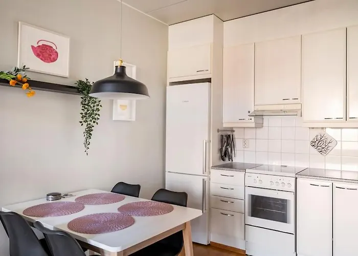 Relaxing By Sea + Sauna + Free Parking *