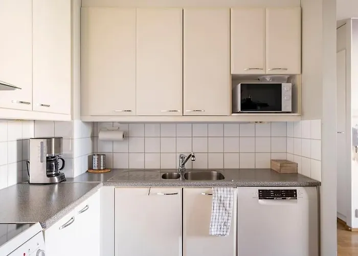 Relaxing By Sea + Sauna + Free Parking *