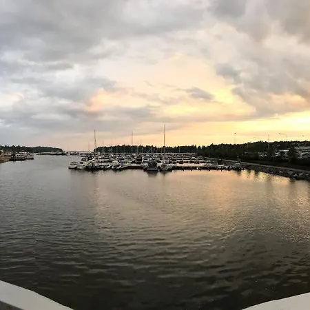 Relaxing By Sea + Sauna + Free Parking